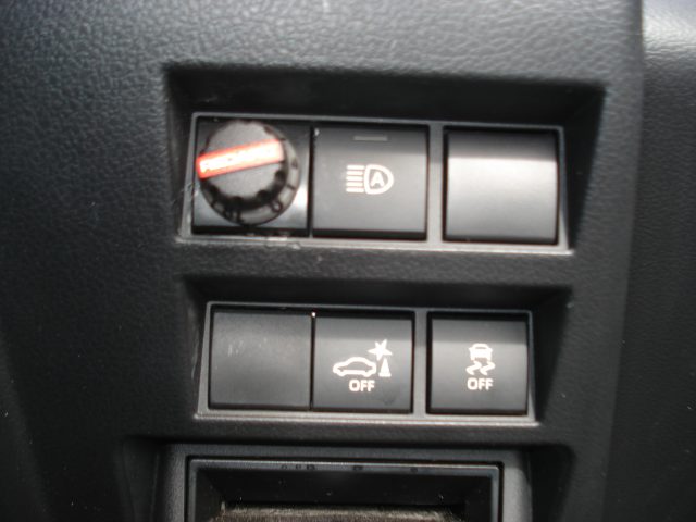 TOYOTA LANDCRUISER VX WAGON - Image 12