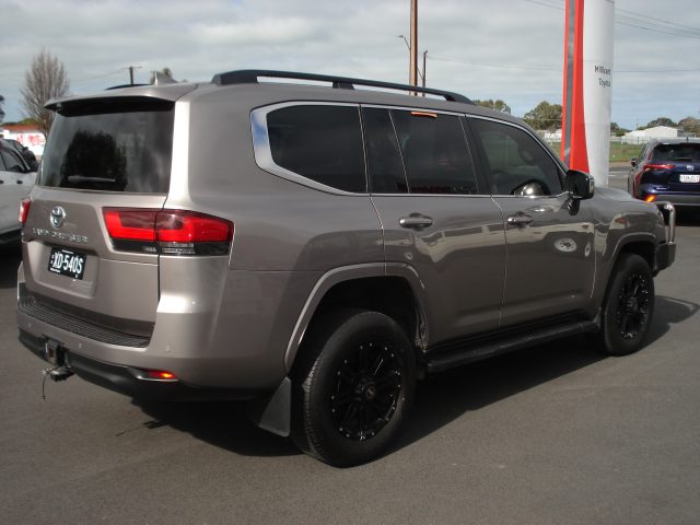 TOYOTA LANDCRUISER VX WAGON - Image 3