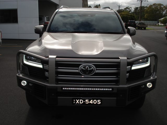 TOYOTA LANDCRUISER VX WAGON - Image 2