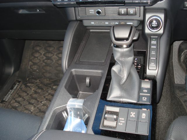 TOYOTA PRADO GXL WAGON "DEMO" - Image 12
