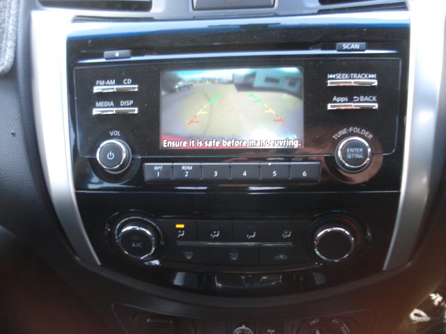 NISSAN NAVARA ST DUAL CAB - Image 9