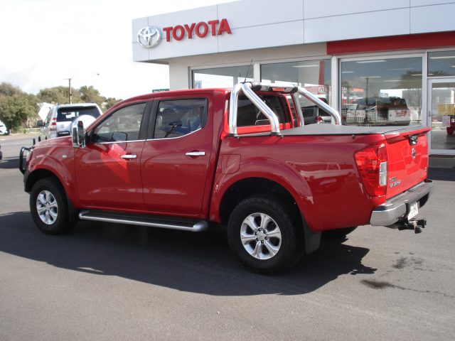 NISSAN NAVARA ST DUAL CAB - Image 6