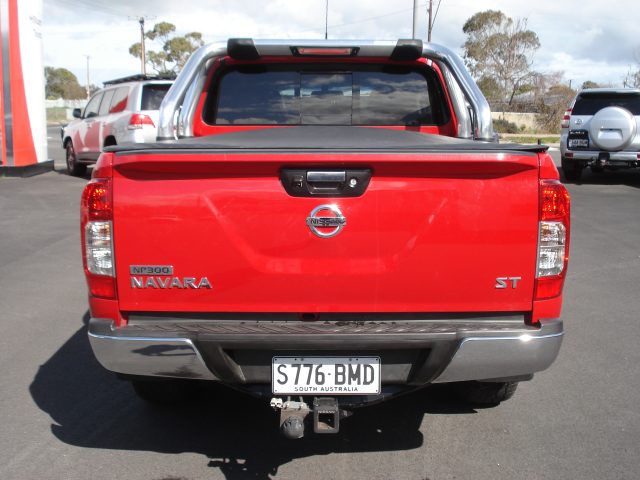 NISSAN NAVARA ST DUAL CAB - Image 7