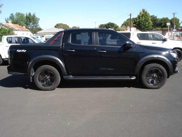 ISUZU DMAX X TERRAIN DUAL CAB - Image 2