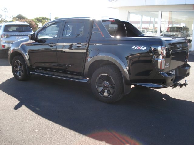 ISUZU DMAX X TERRAIN DUAL CAB - Image 6