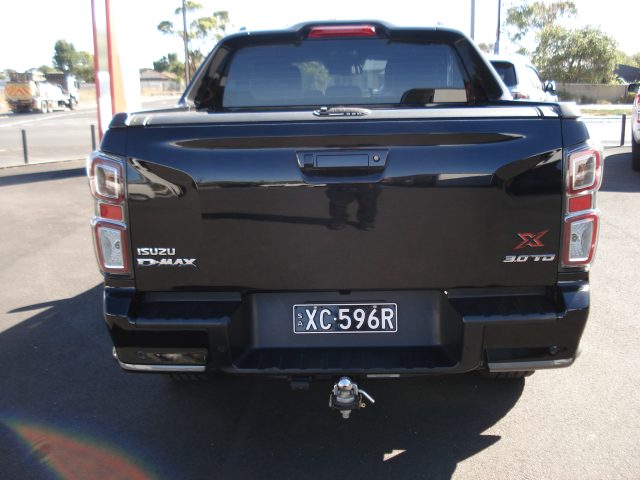 ISUZU DMAX X TERRAIN DUAL CAB - Image 7
