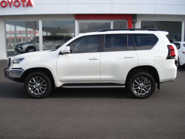 2019 TOYOTA PRADO GXL WAGON - Image 4