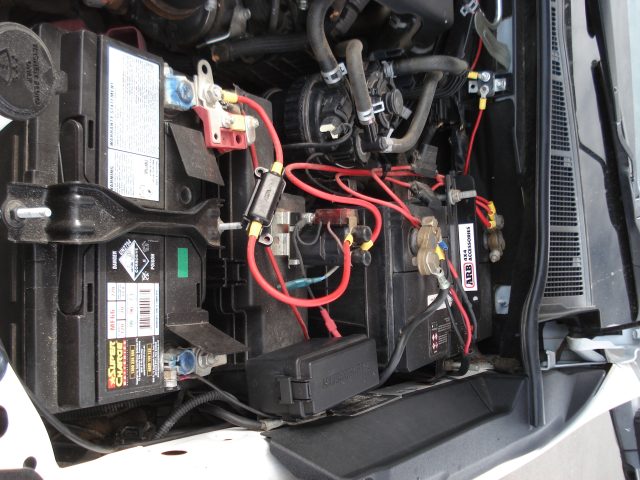 2020 TOYOTA HILUX  4X4 SR DUAL CAB - Image 16