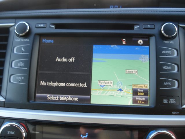 TOYOTA KLUGER AWD GRANDE WAGON - Image 9