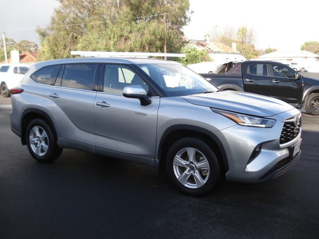 2021 TOYOTA KLUGER AWD GX WAGON